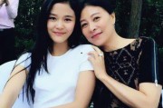 岳红女儿最新爆料,揭秘母亲鲜为人知的往事
